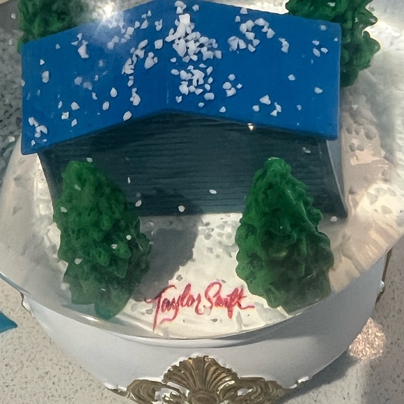 In Hand Taylor Swift Lover Snowglobe Snow Globe Ready to Ship Lover House - Picture 6 of 9